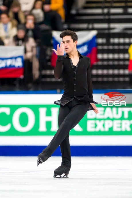 Ice Gallery Skates U.S.